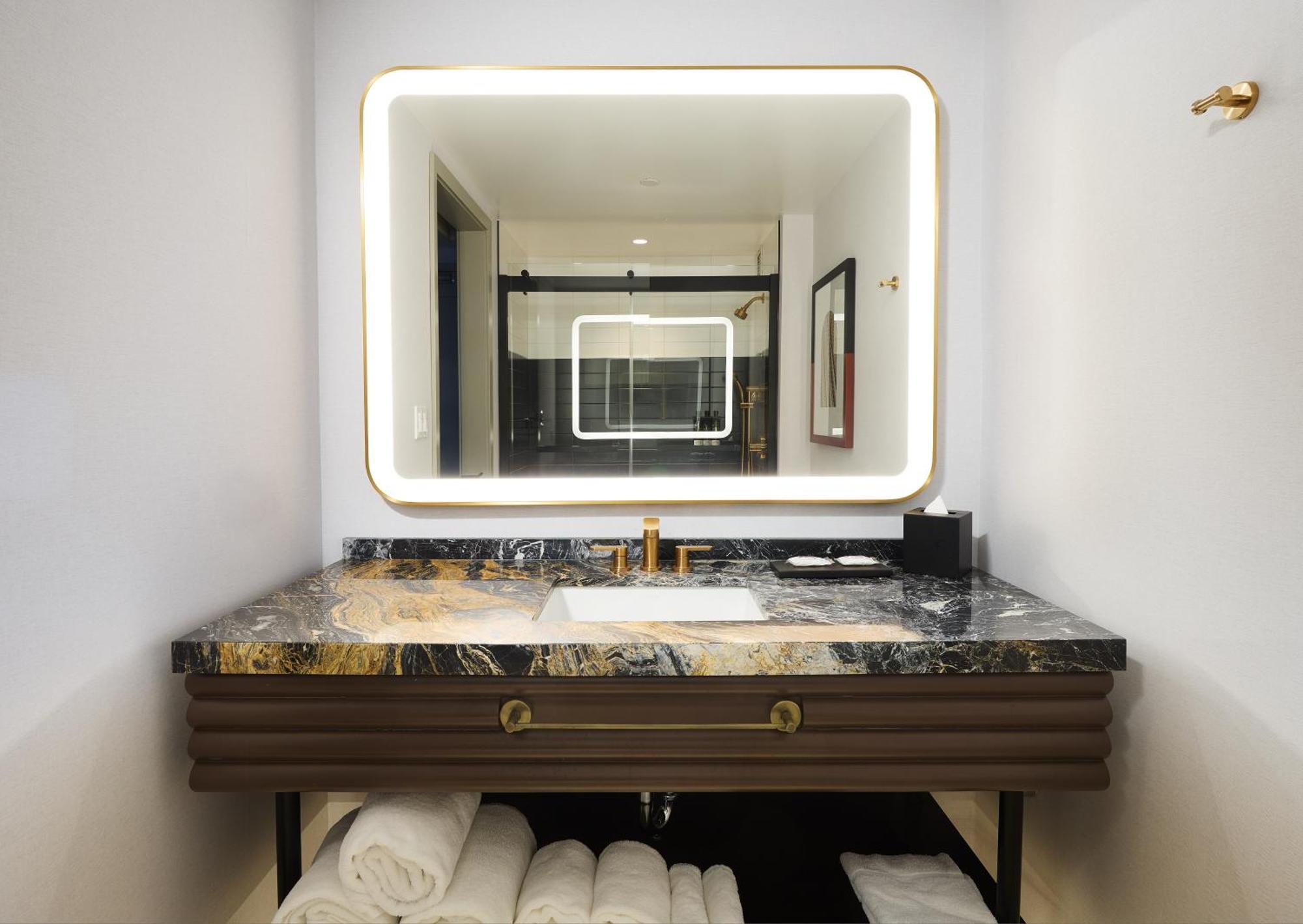 ไฮแอท โรสมอนต์ เนียร์ โอแฮร์แอร์พอร์ต Hotel ภายนอก รูปภาพ